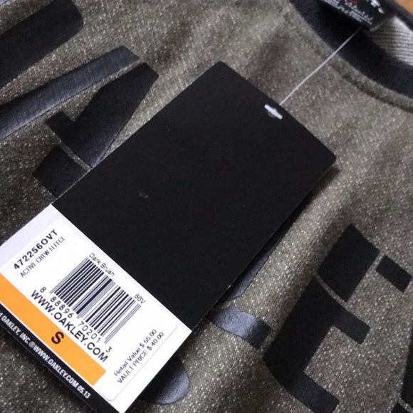Oakley Crewneck - Picture 4 of 4